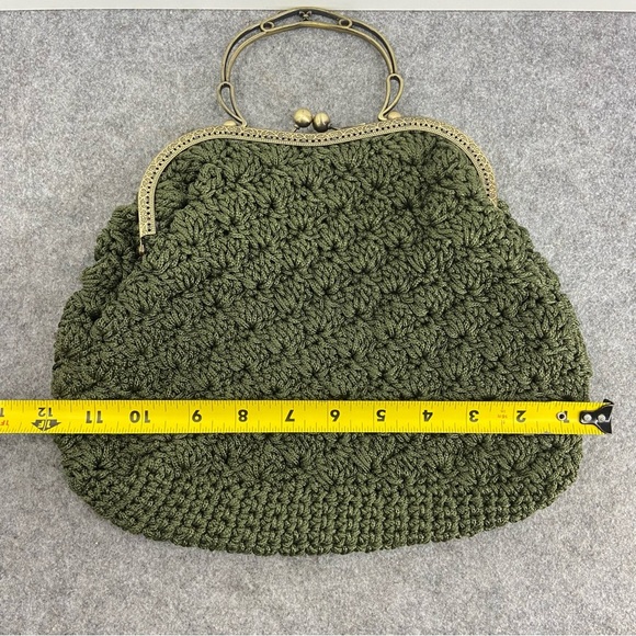 Handmade Hunter Green Crochet Purse Hand Bag With Gold Hardware - Picture 5 of 7